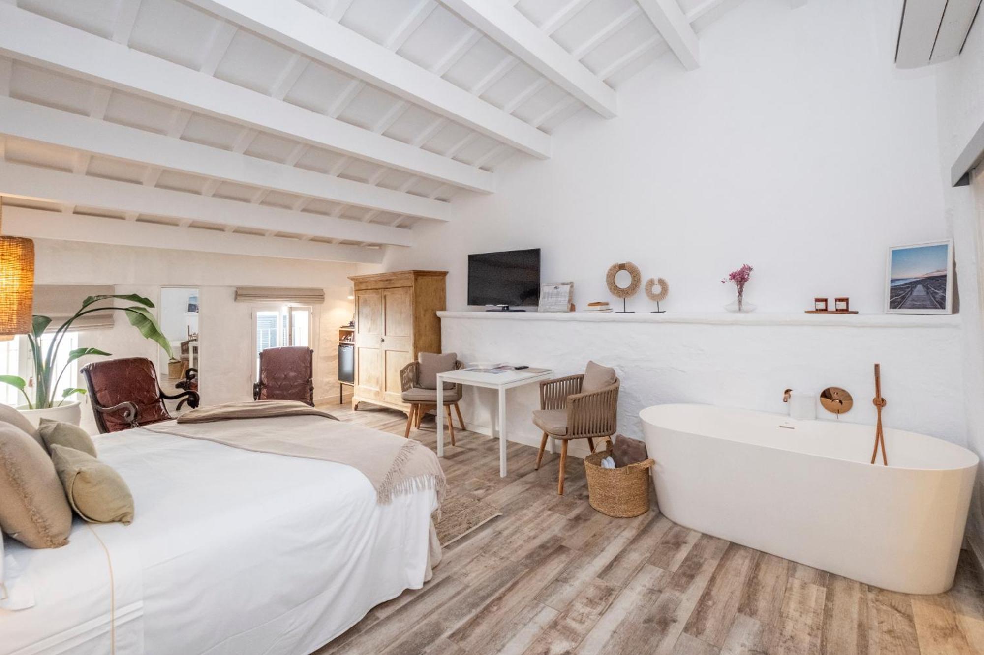 Encant De Alaior Boutique Hotel ภายนอก รูปภาพ